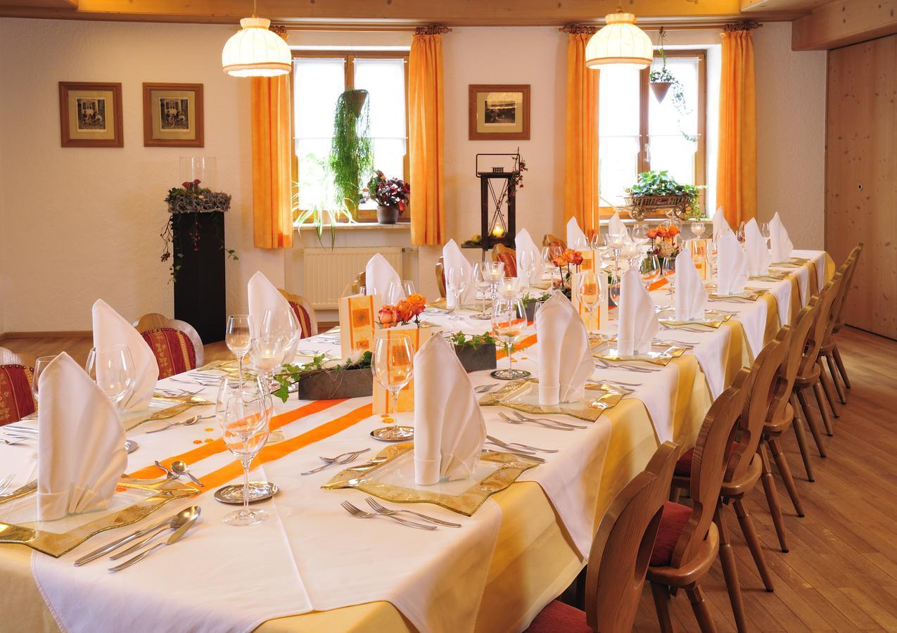 Landhotel Gruener Baum Westendorf  エクステリア 写真